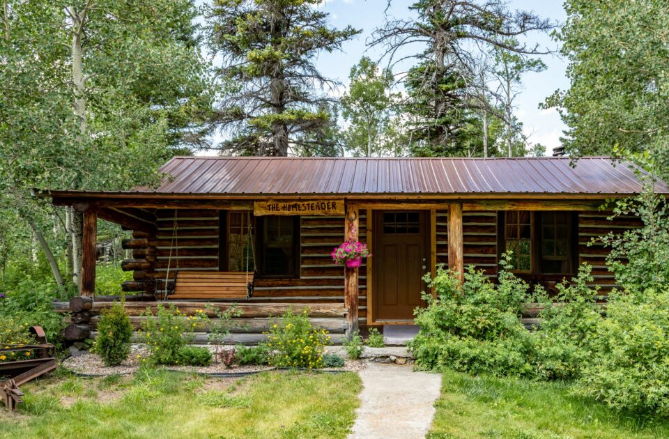 Triple J Wilderness Ranch overlooks the Sun River Canyon