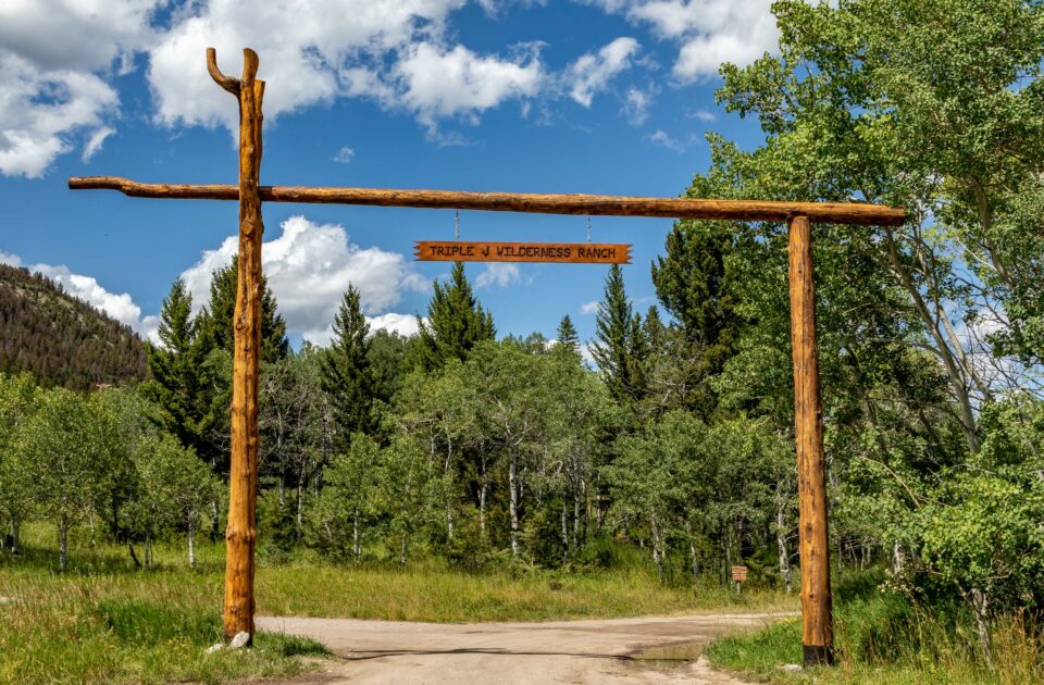 Welcome to the JJJ Guest Ranch in Augusta, Montana